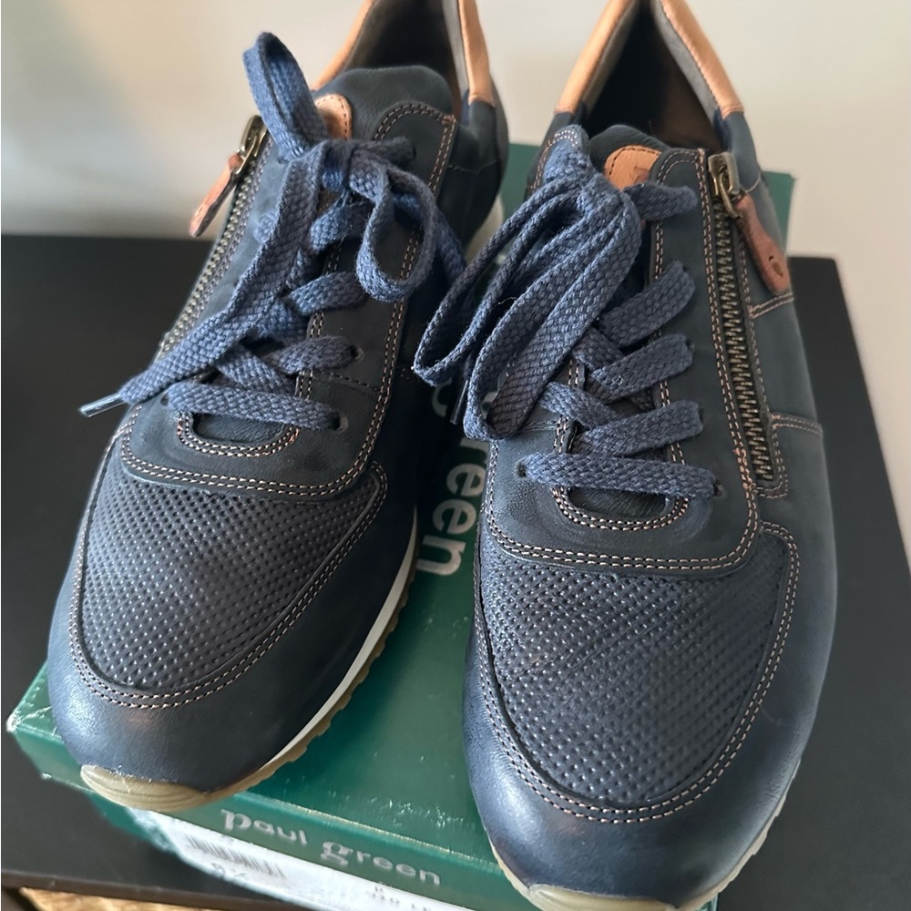 Paul Green Leather Zip Sneakers Navy Perforated Size UK 6.5/US 8.5-9 NEW w/box
